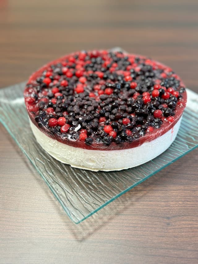 TARTA FRUTOS DEL BOSQUE CON NATA